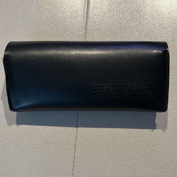 Sunglass/Eyewear Cases New Vegan Black Hard Exterior Snap closure  **5/$25!!** - Picture 3 of 3